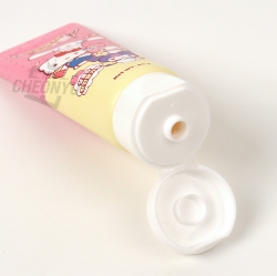 Sanrio Characters Kids’ Toothpaste – Strawberry Flavor, Fluoride 1000 ppm, 80 g